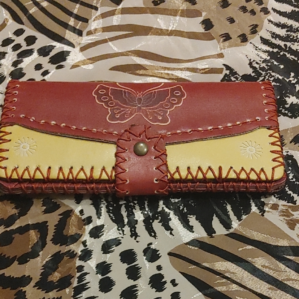 Yik Fung Handcrafted Leather Wallet with Butterfly Design